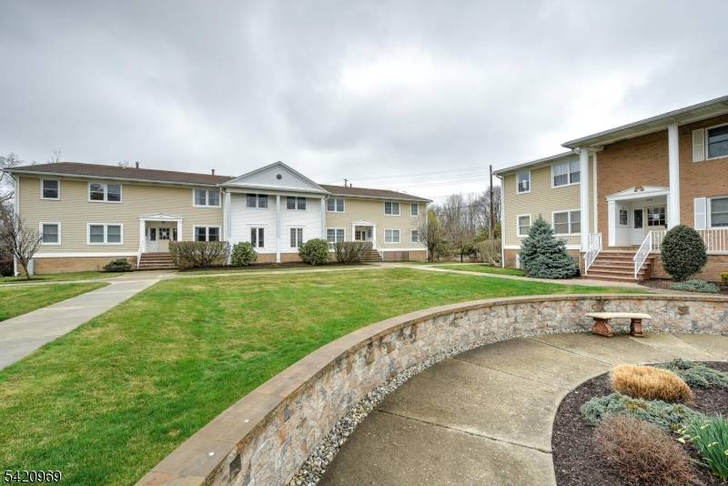 105 Newark Pompton Tpke #C24, Pequannock Twp., NJ 07440