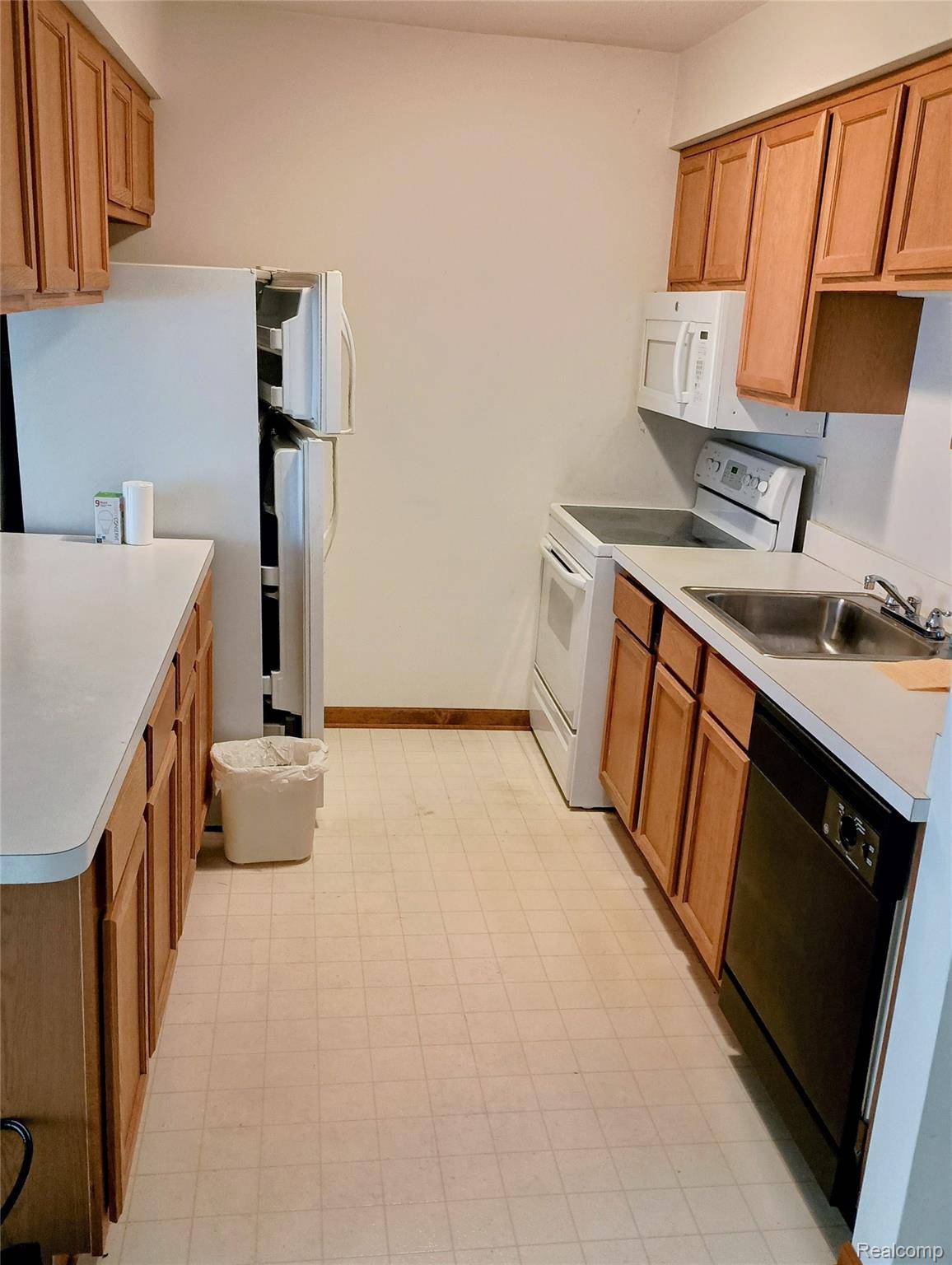 2246 Touchdown CT #1, Ypsilanti, MI 48197