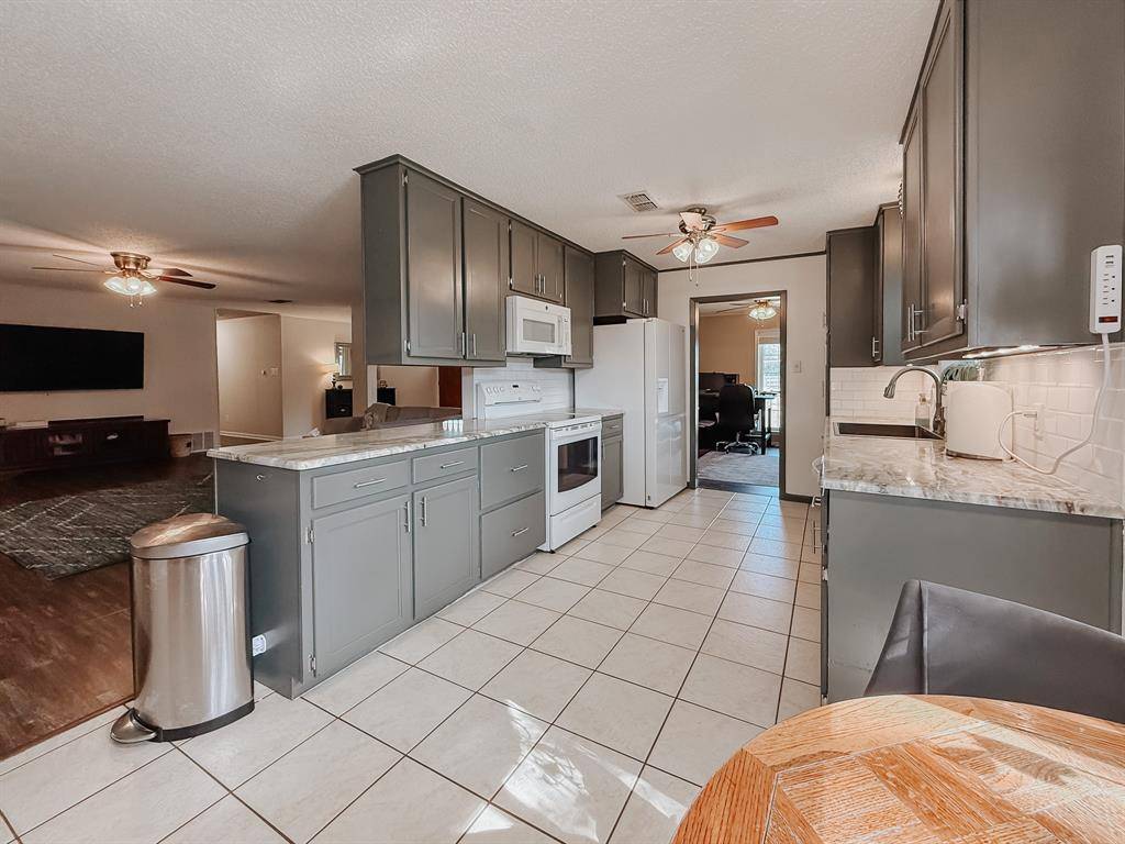 4 Circle Drive, Teague, TX 75860