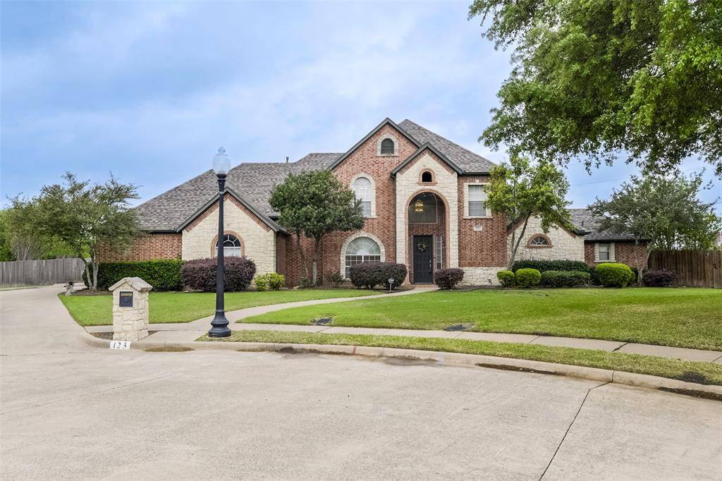 123 Mustang Creek Drive, Waxahachie, TX 75165