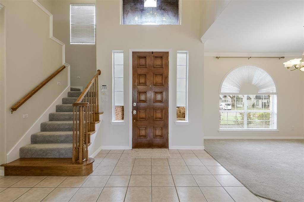 123 Mustang Creek Drive, Waxahachie, TX 75165