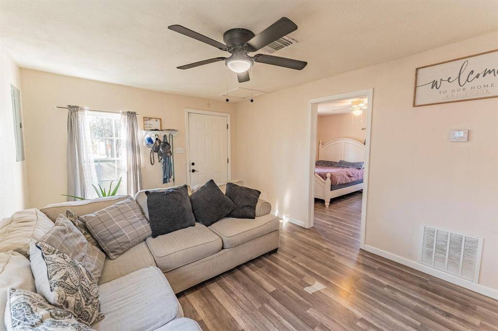 604 W A Street, Sulphur Springs, TX 75482