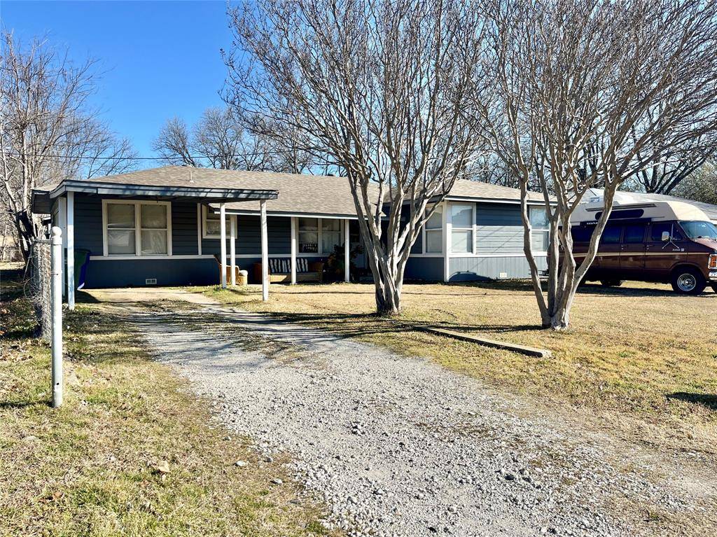 715 North Avenue, Whitesboro, TX 76273