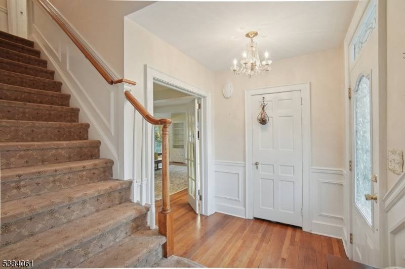 12 Edgewood Rd, Edison Twp., NJ 08820