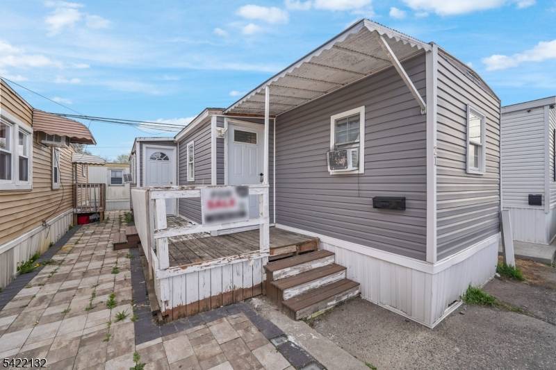 21 Helen, Moonachie Boro, NJ 07074