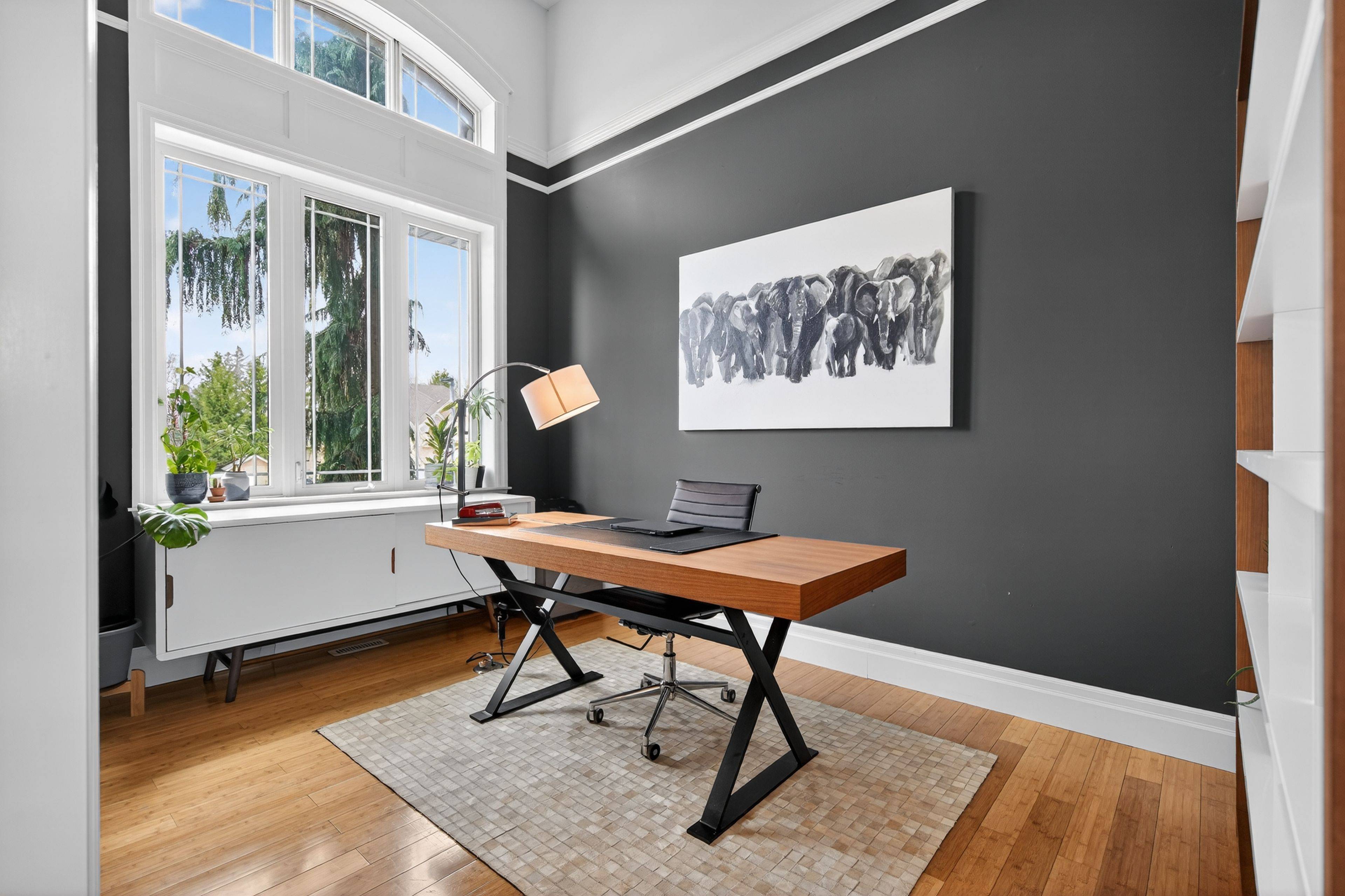 24 Earlscourt TER, Middlesex Centre, ON N0L 1R0