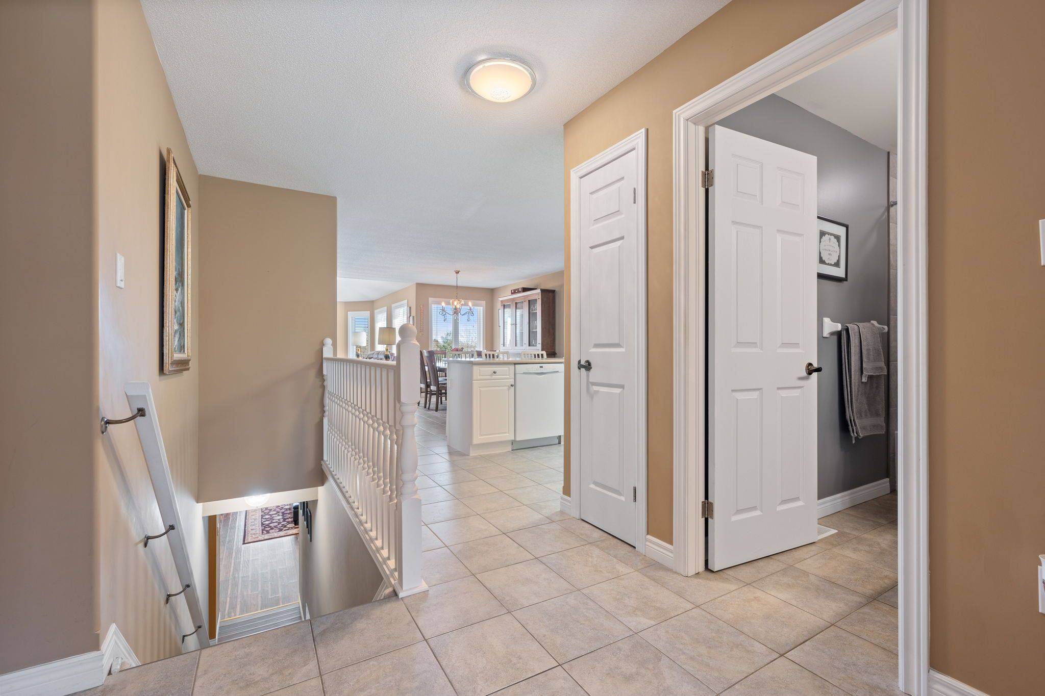 37 Upper Canada DR, Norfolk, ON N0E 1M0