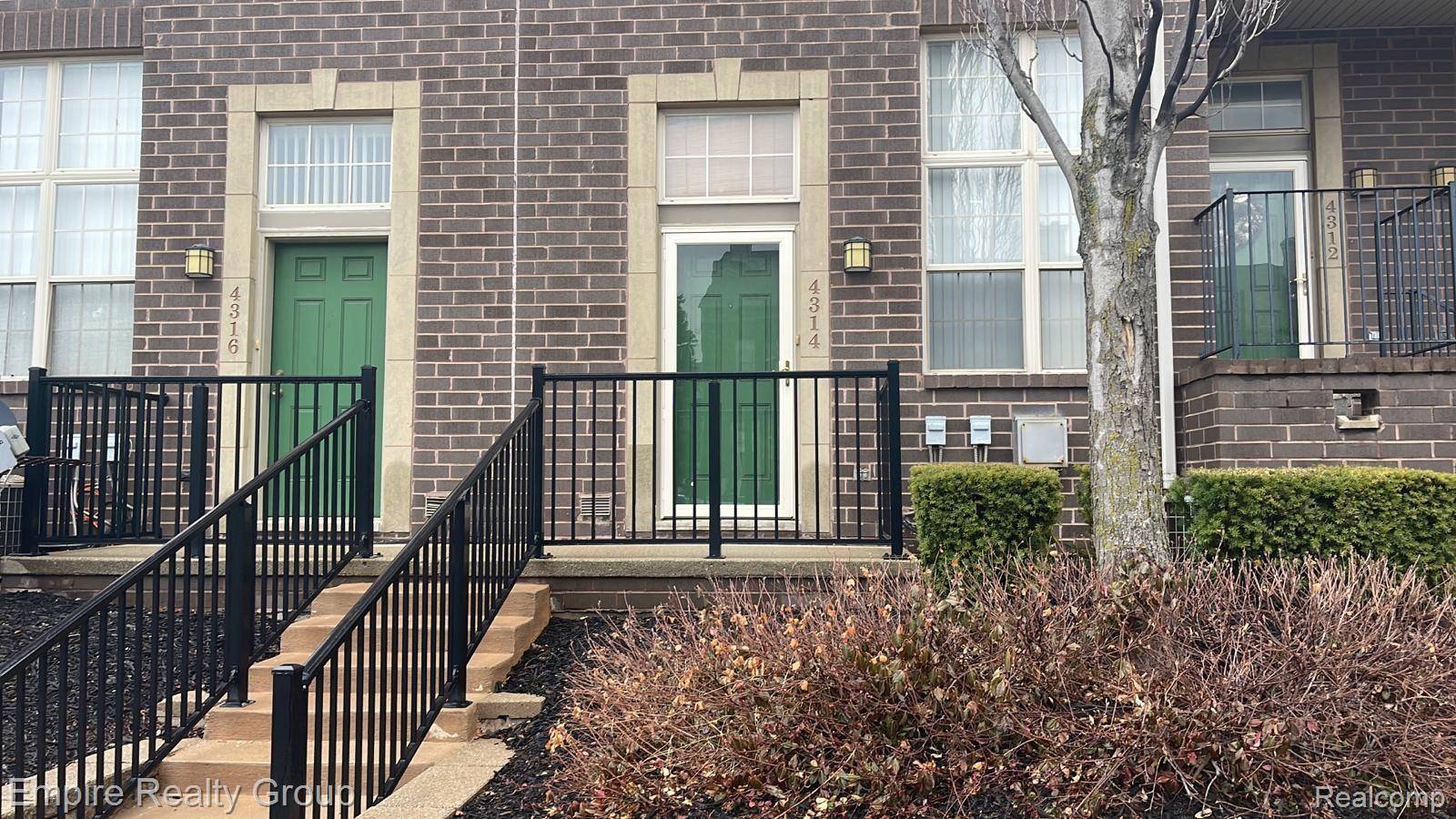 4334 SCHAEFER RD, Dearborn, MI 48126