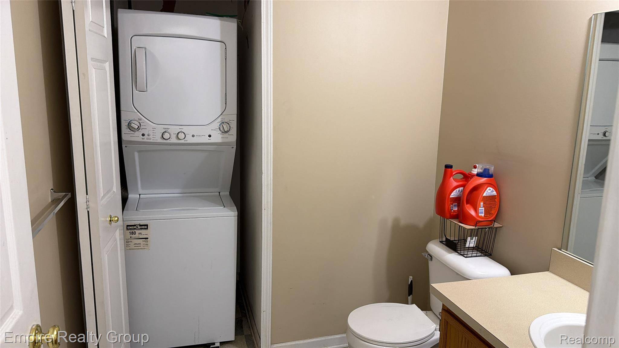 4334 SCHAEFER RD, Dearborn, MI 48126