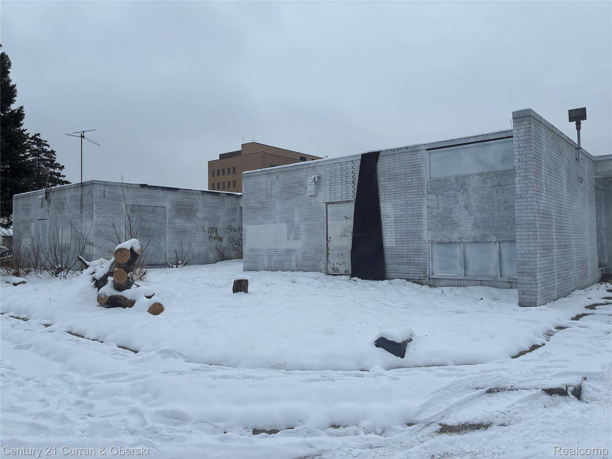 500 W Huron ST, Pontiac, MI 48341