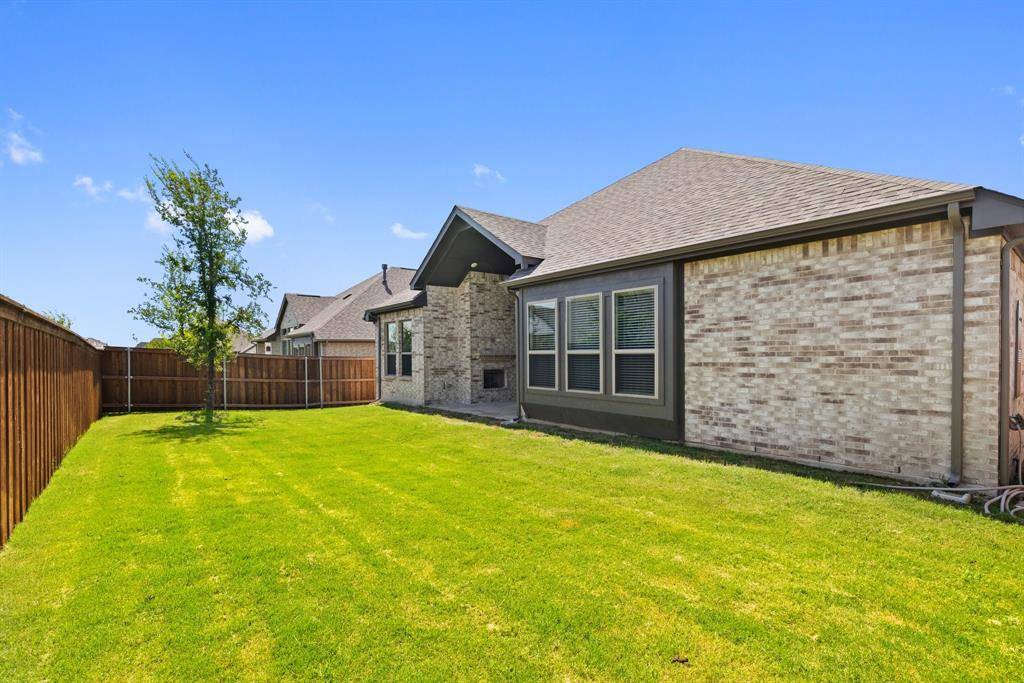 1917 Cotton Creek Pass, Mckinney, TX 75071