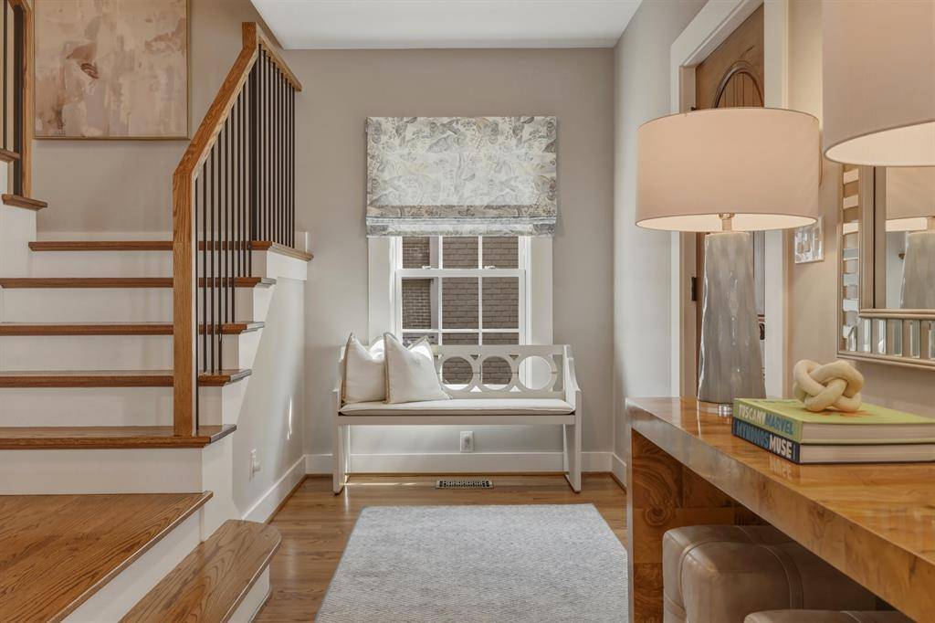 420 Clermont Avenue, Dallas, TX 75223