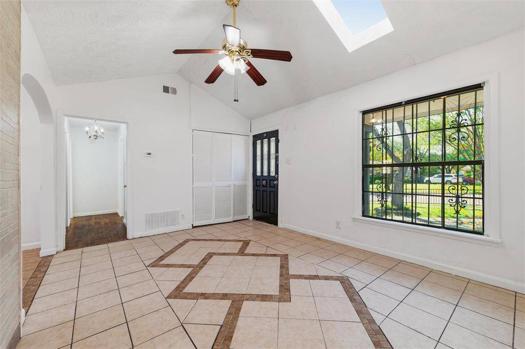 10654 Aledo Drive, Dallas, TX 75228