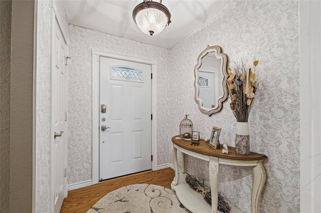 1503 Frontier Drive, Arlington, TX 76012