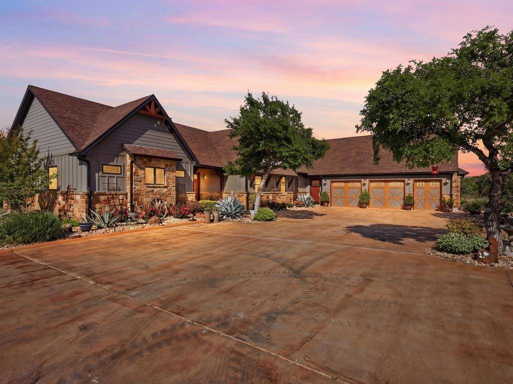 560 Mastadon Way, Weatherford, TX 76085