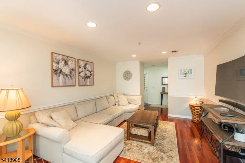 91 Roseland Ave #C7, Caldwell Boro Twp., NJ 07006