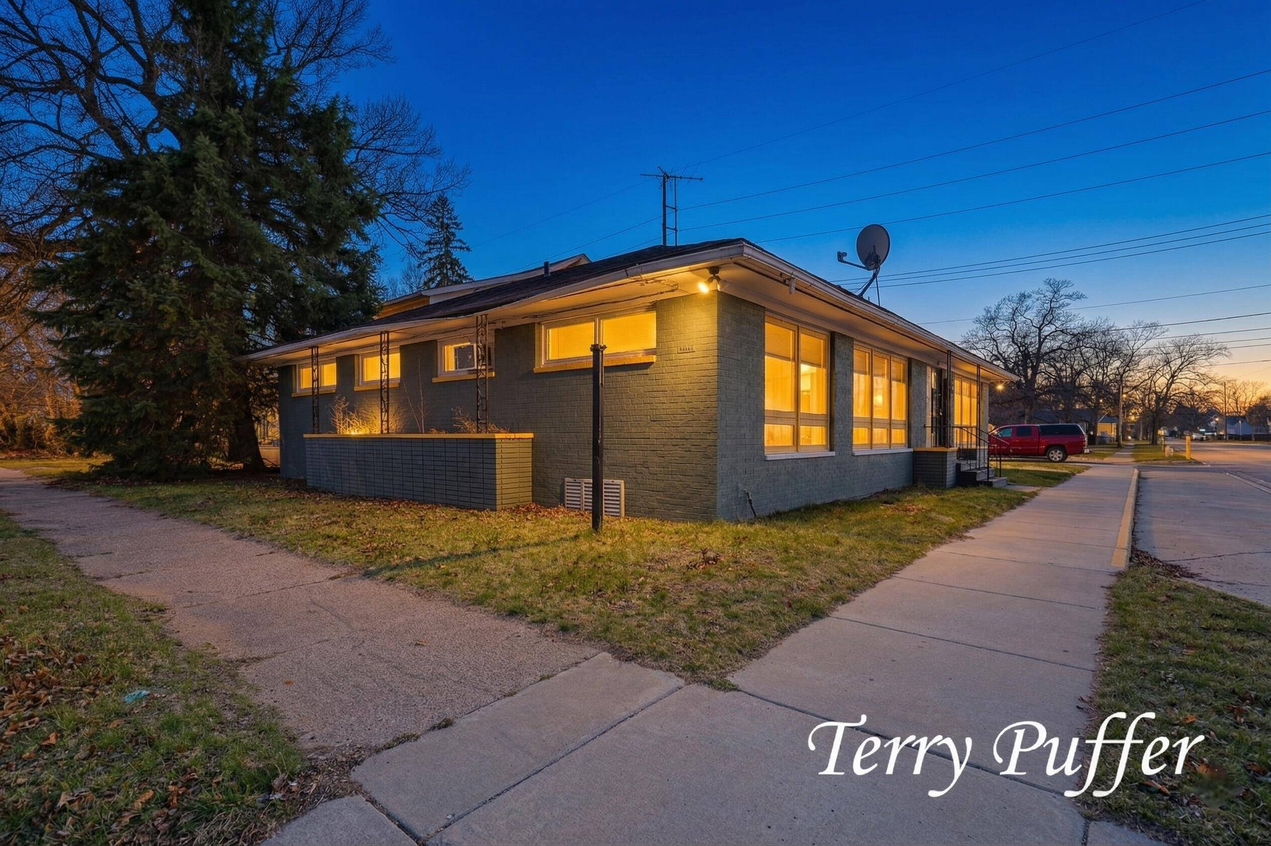 2101 Peck ST, Muskegon Heights City, MI 49444