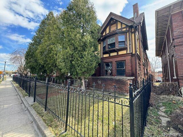250 Eliot ST, Detroit, MI 48201