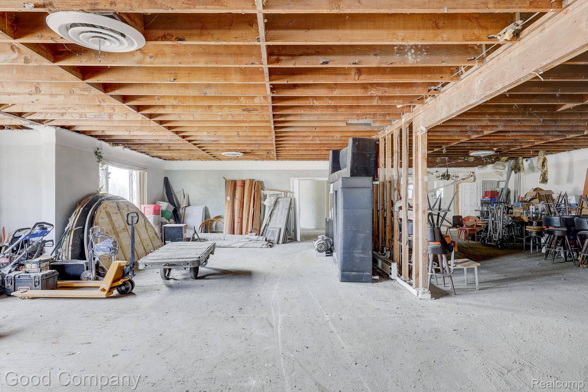 23919 John R RD, Hazel Park, MI 48030