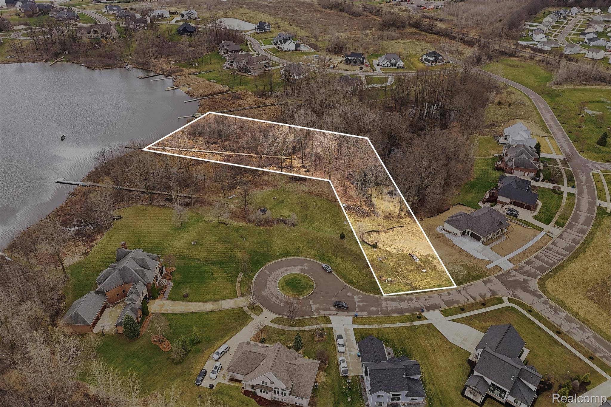 14275 Wright DR, Fenton Charter Township, MI 48451