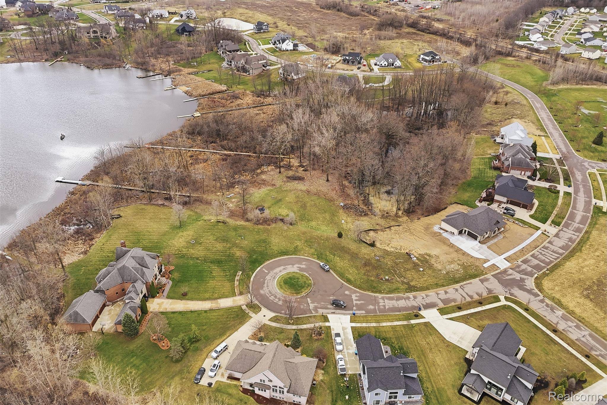 14275 Wright DR, Fenton Charter Township, MI 48451