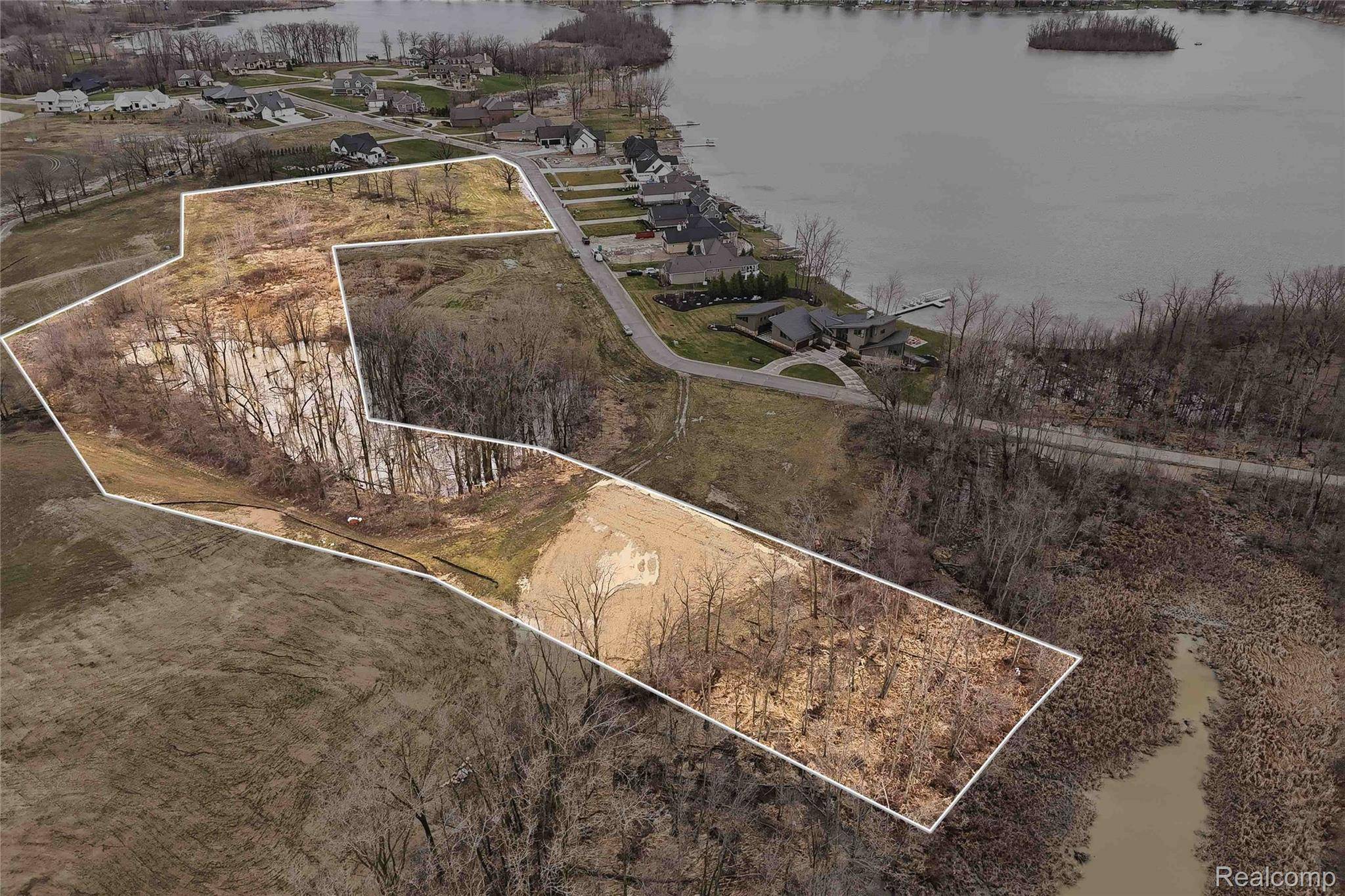 4151 Whitney AVE, Fenton Charter Township, MI 48451