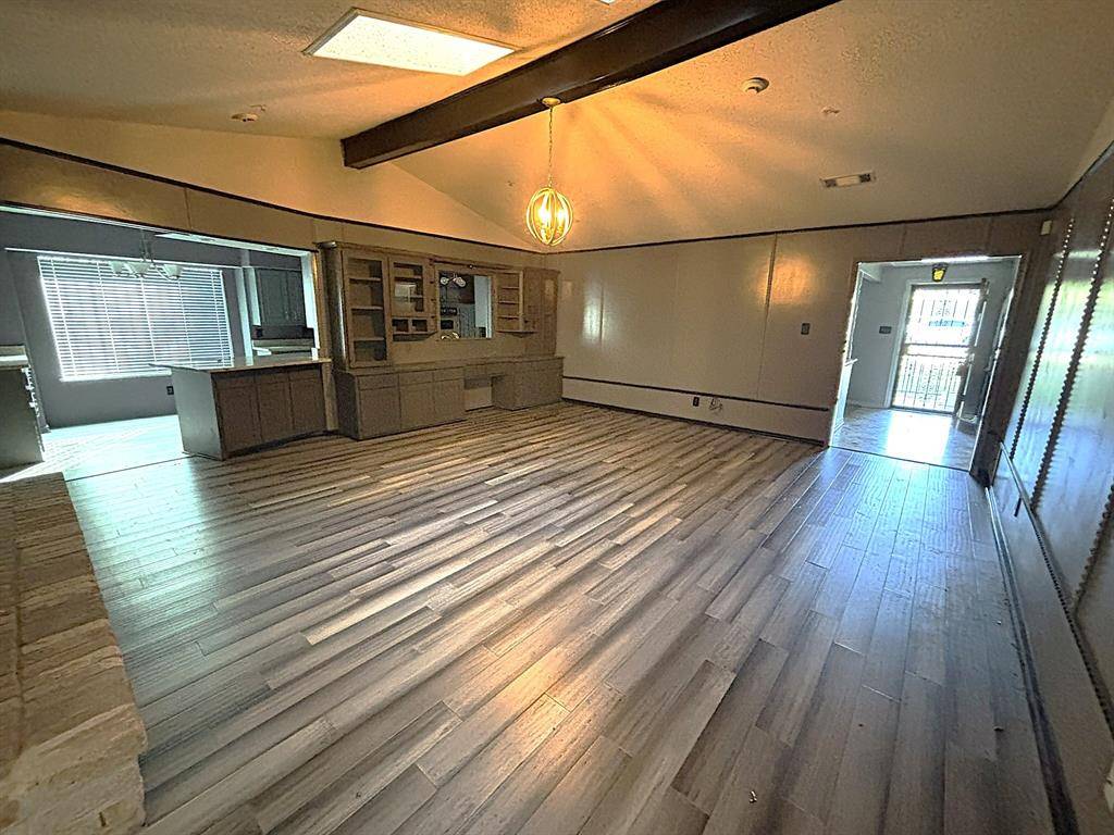 3042 Kiestridge Drive, Dallas, TX 75233