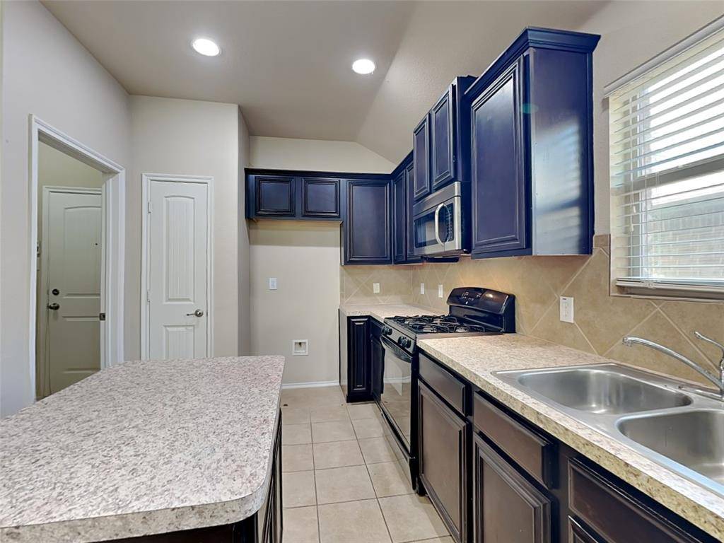 1114 Bexar Avenue, Melissa, TX 75454