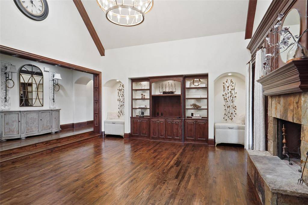 1217 Saddlebrook Way, Bartonville, TX 76226