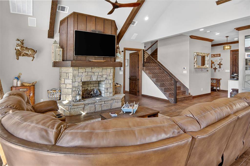 181 County Road 1505, Alba, TX 75410