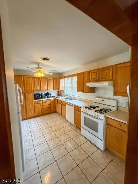 4032 Quakerbridge Rd, Lawrence Twp., NJ 08648