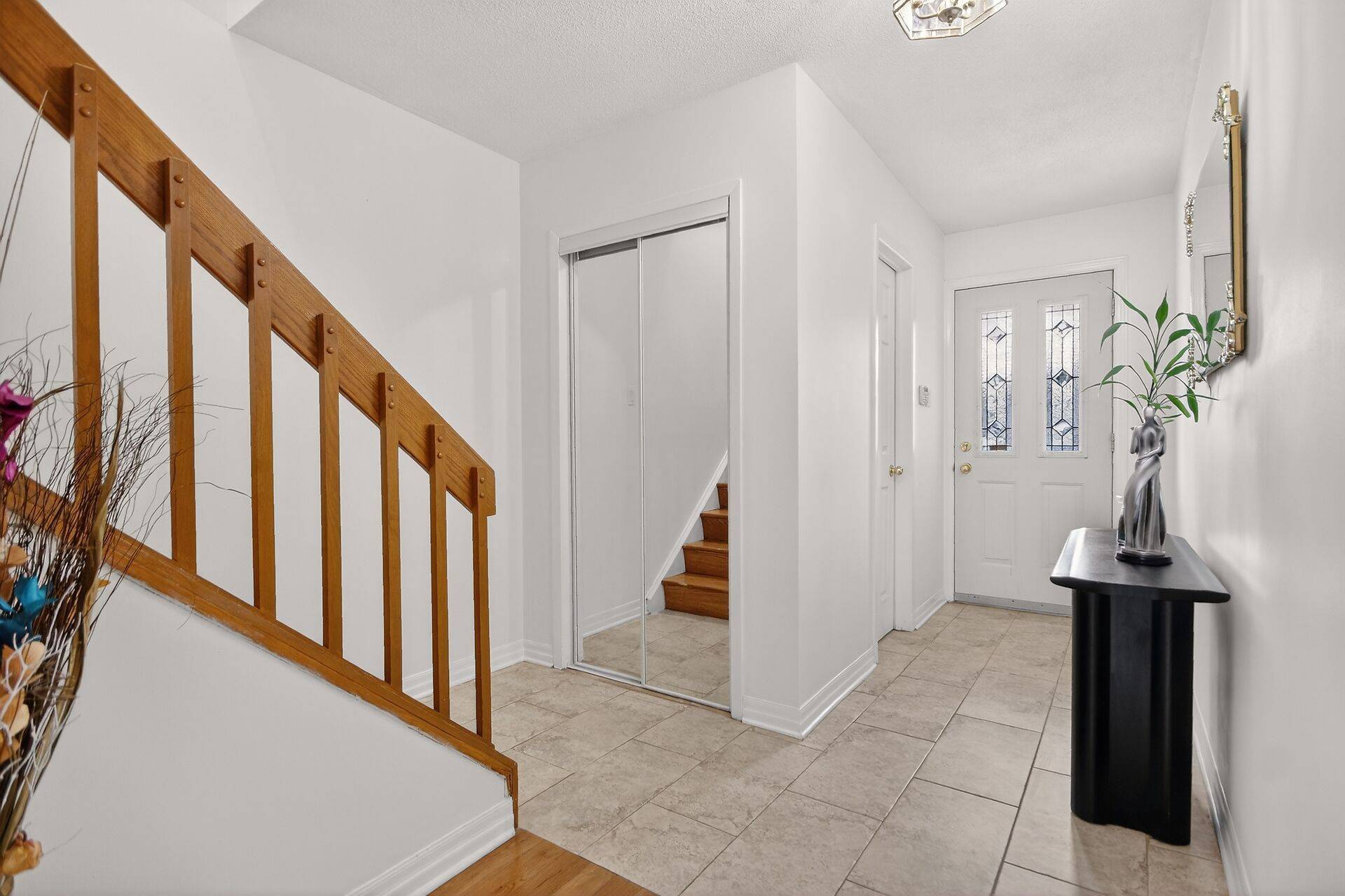 2415 Southvale CRES #13, Elmvale Acres And Area, ON K1B 4T9