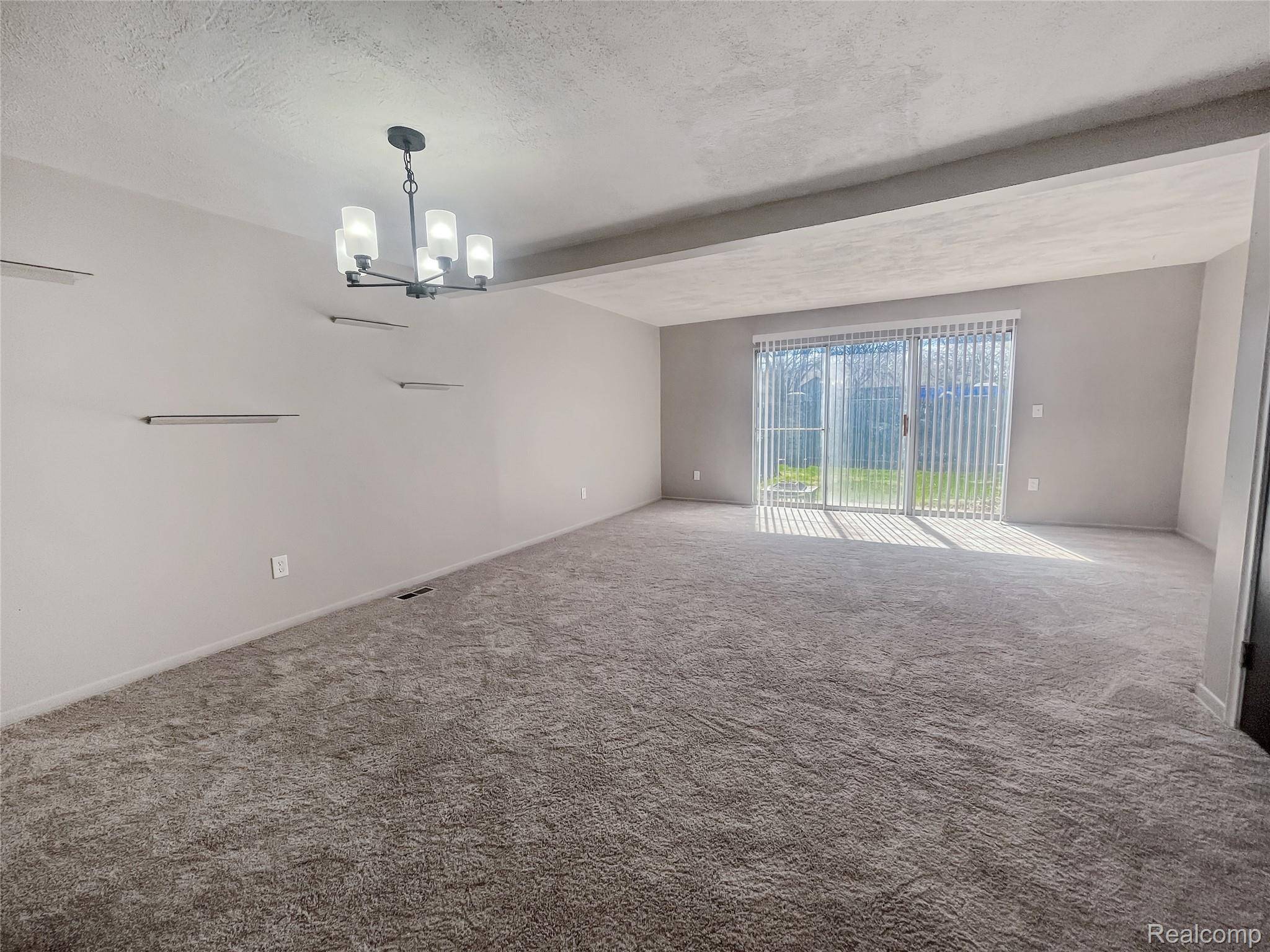 15846 W 11 Mile RD, Southfield, MI 48076