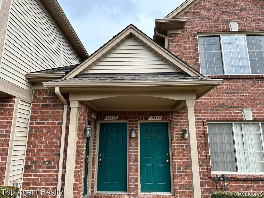 45553 Hidden View CT, Utica, MI 48315