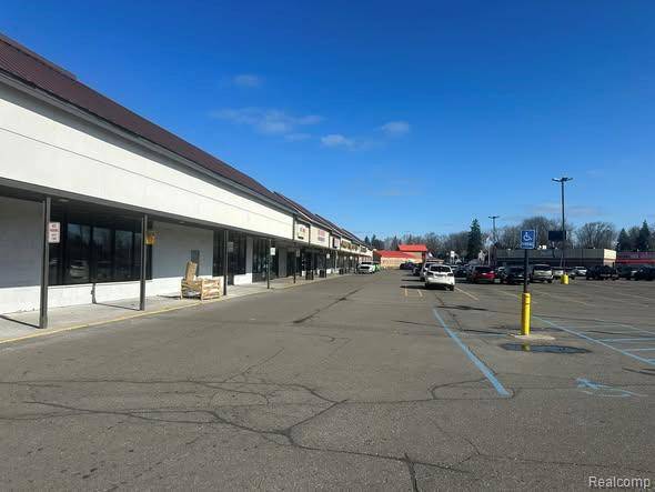 18556 Fenkell ST, Detroit, MI 48223