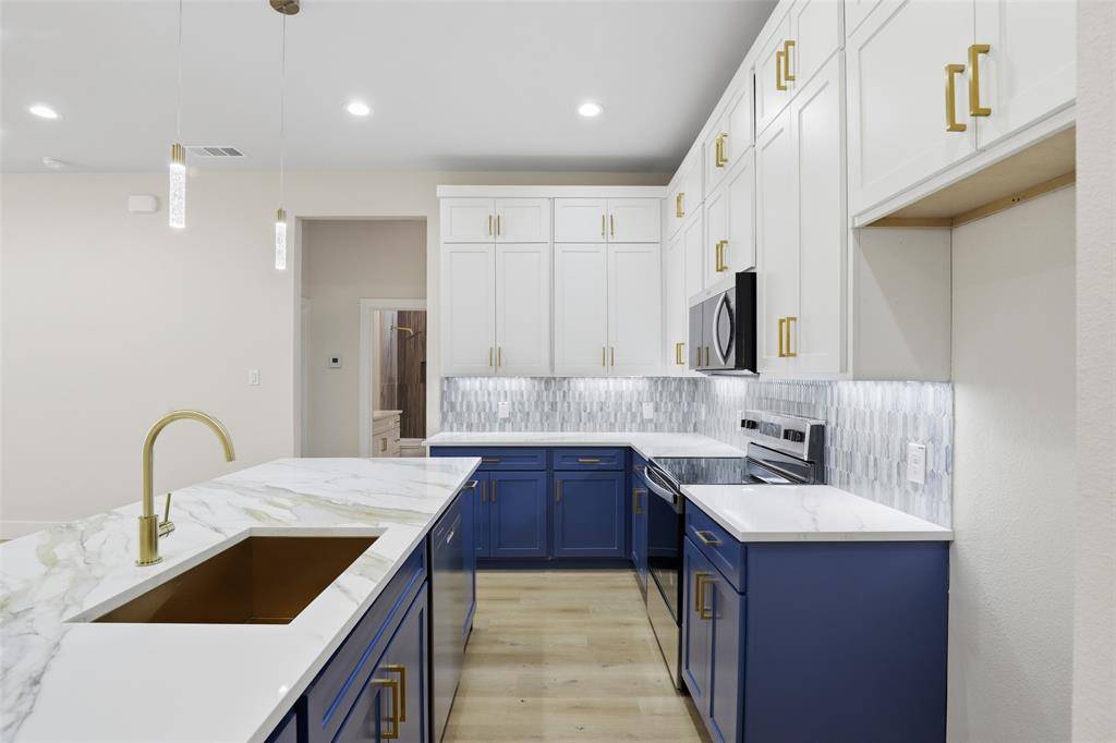 1833 Edna Street #A-B, Arlington, TX 76010