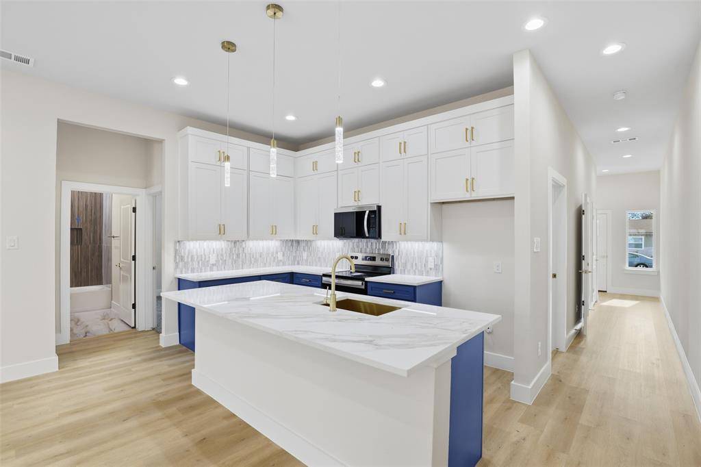 1833 Edna Street #A-B, Arlington, TX 76010