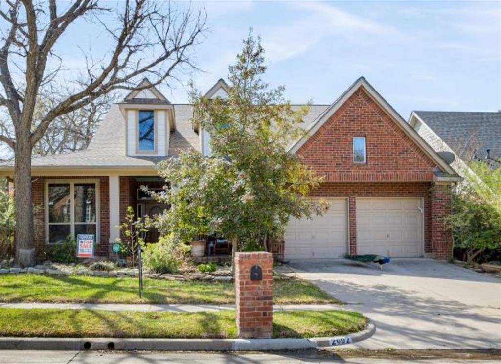 2002 Brianna Lane, Arlington, TX 76001