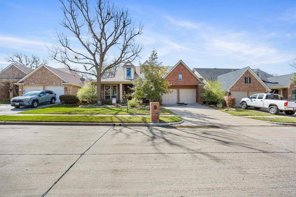 2002 Brianna Lane, Arlington, TX 76001
