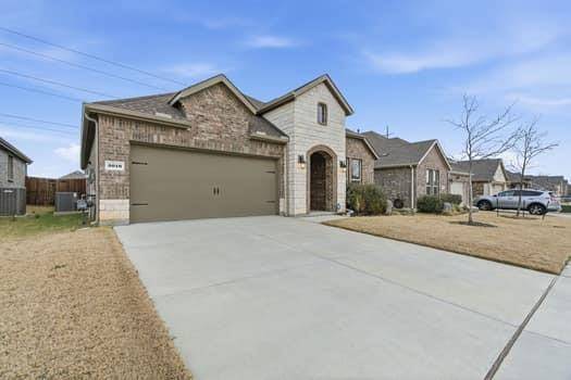 3018 Moccasin Lane, Aubrey, TX 76227