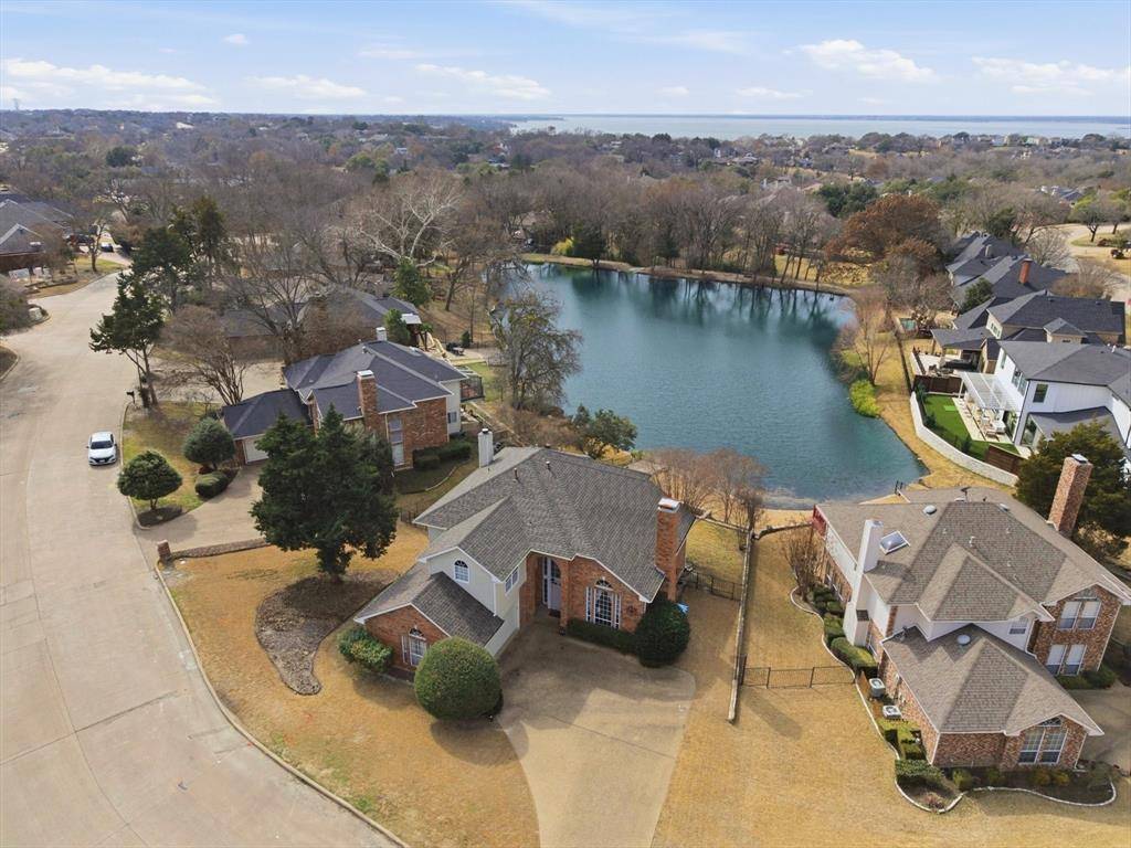 5204 Yacht Club Drive, Rockwall, TX 75032