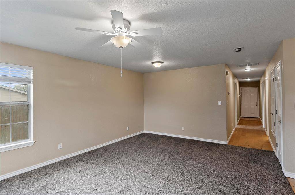 225 Oak Court #225, Rhome, TX 76078