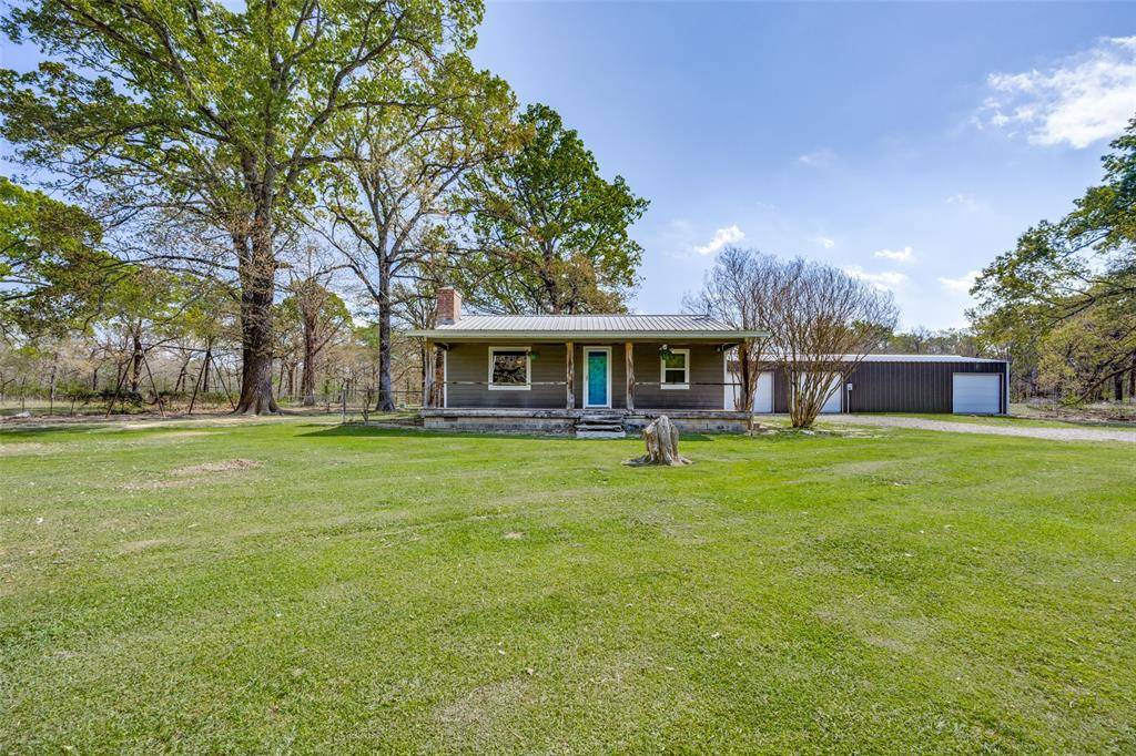 1552 Farm Road 196, Bogata, TX 75417