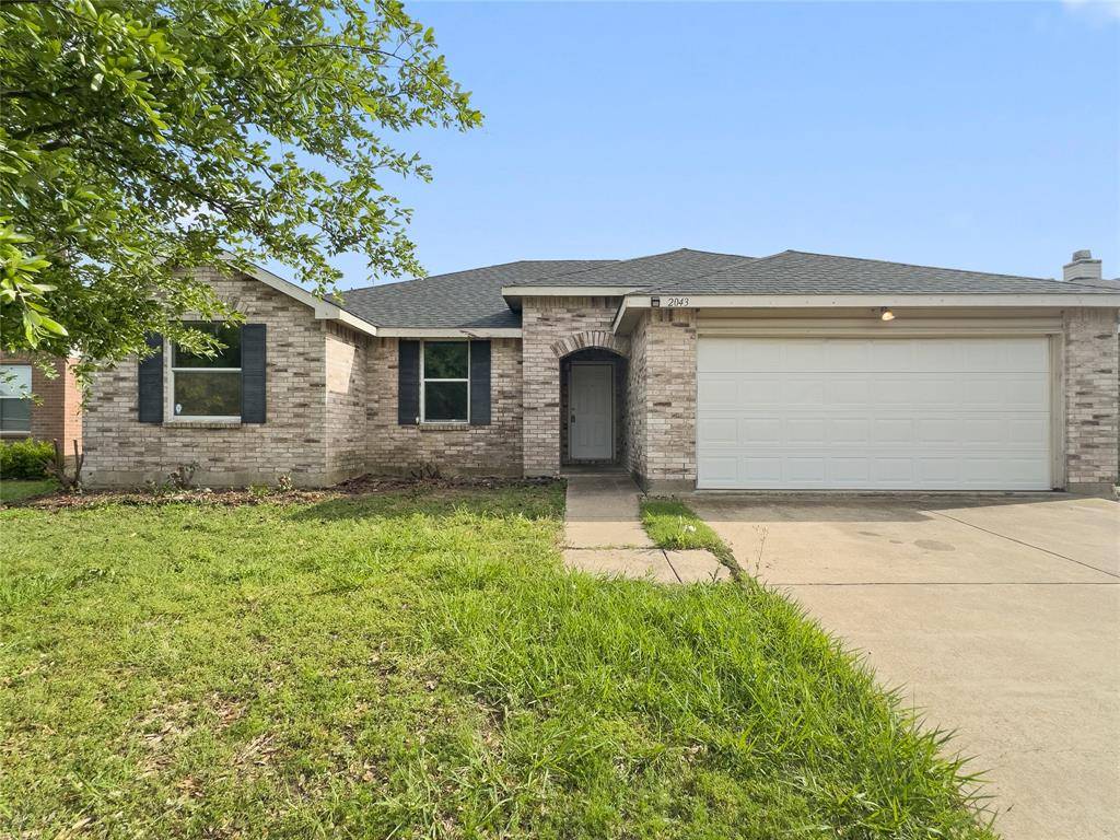 2043 Plains Court, Grand Prairie, TX 75052