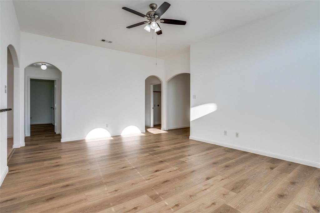 317 Meadow View Lane, Anna, TX 75409