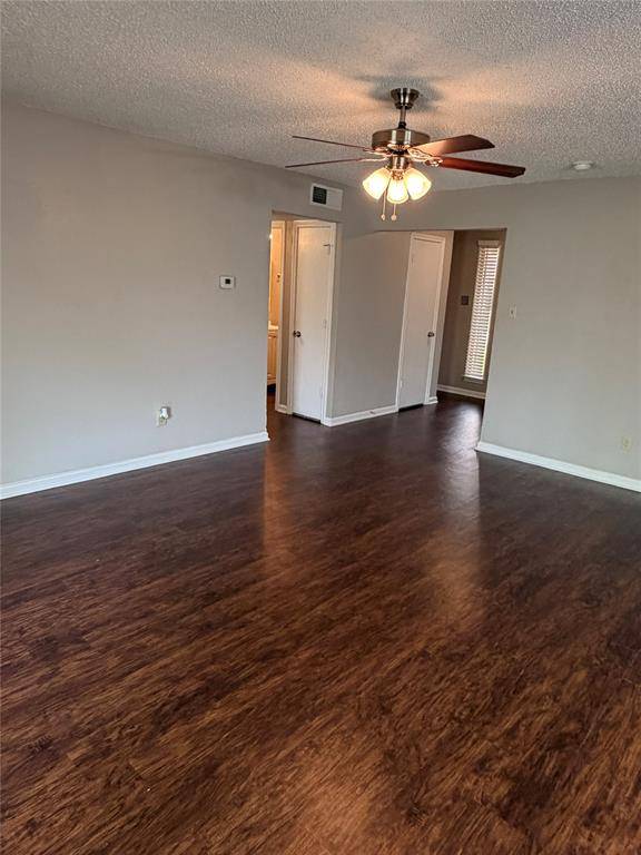 107 Hidalgo Lane, Arlington, TX 76014