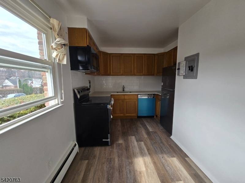 87 Elm Rd #16a, Caldwell Boro Twp., NJ 07006