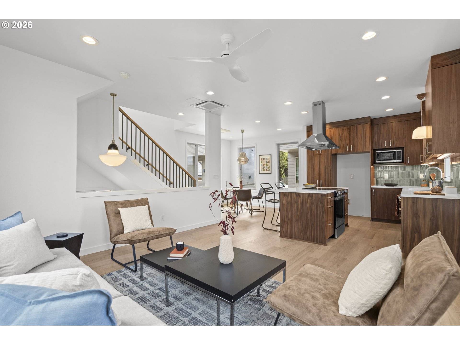 5353 SE STARK ST, Portland, OR 97215