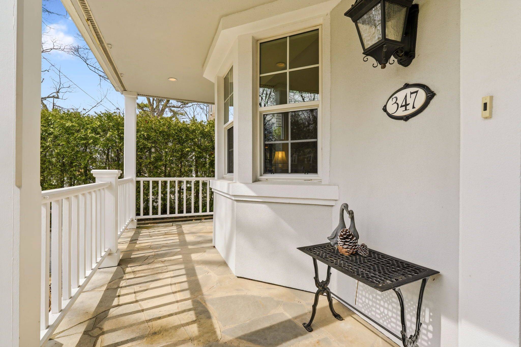 347 Douglas AVE, Oakville, ON L6J 3S7