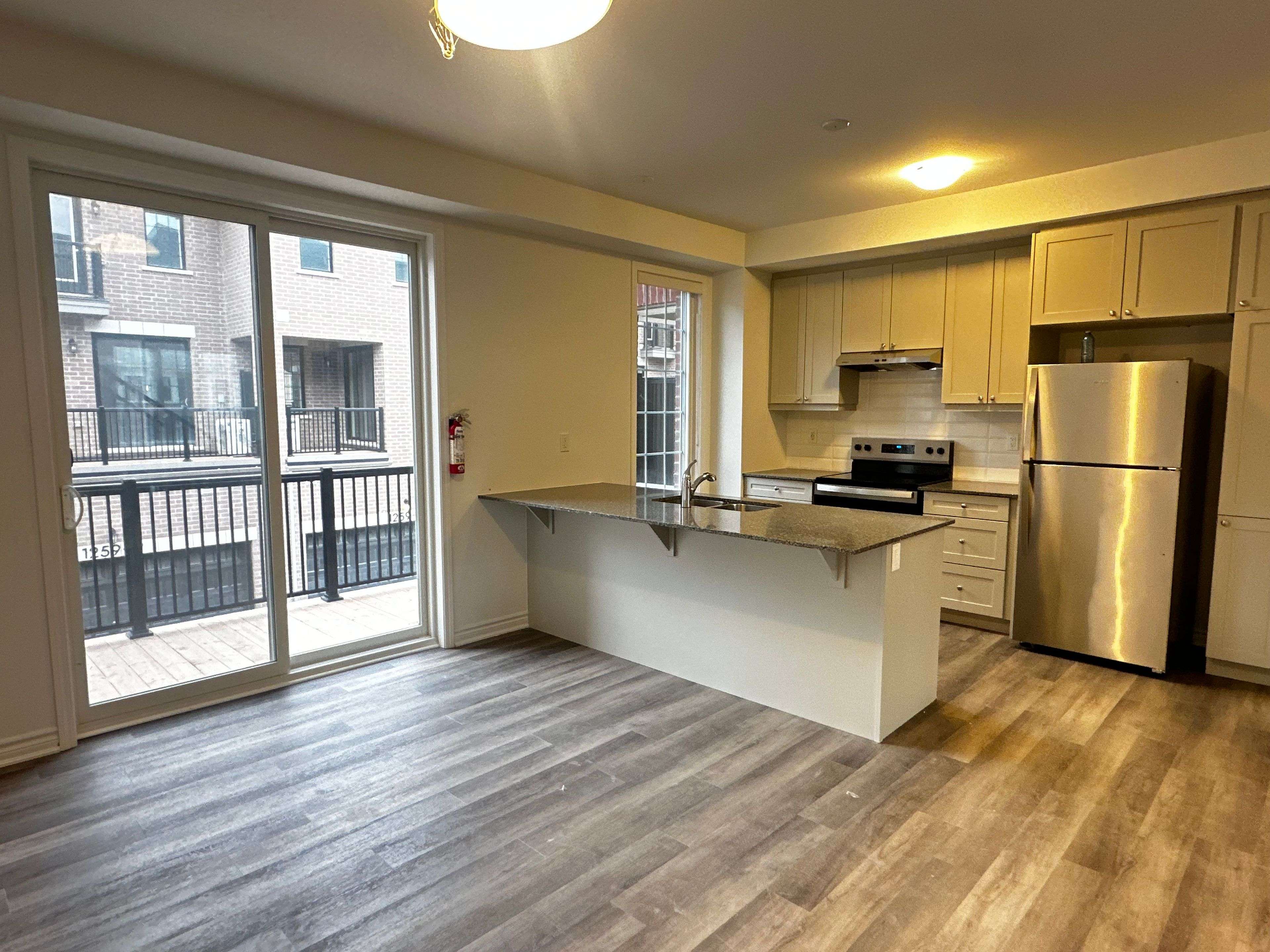 1259 Lily CRES #12, Milton, ON L9E 2C1